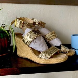 Golden Ankle Strap wedges